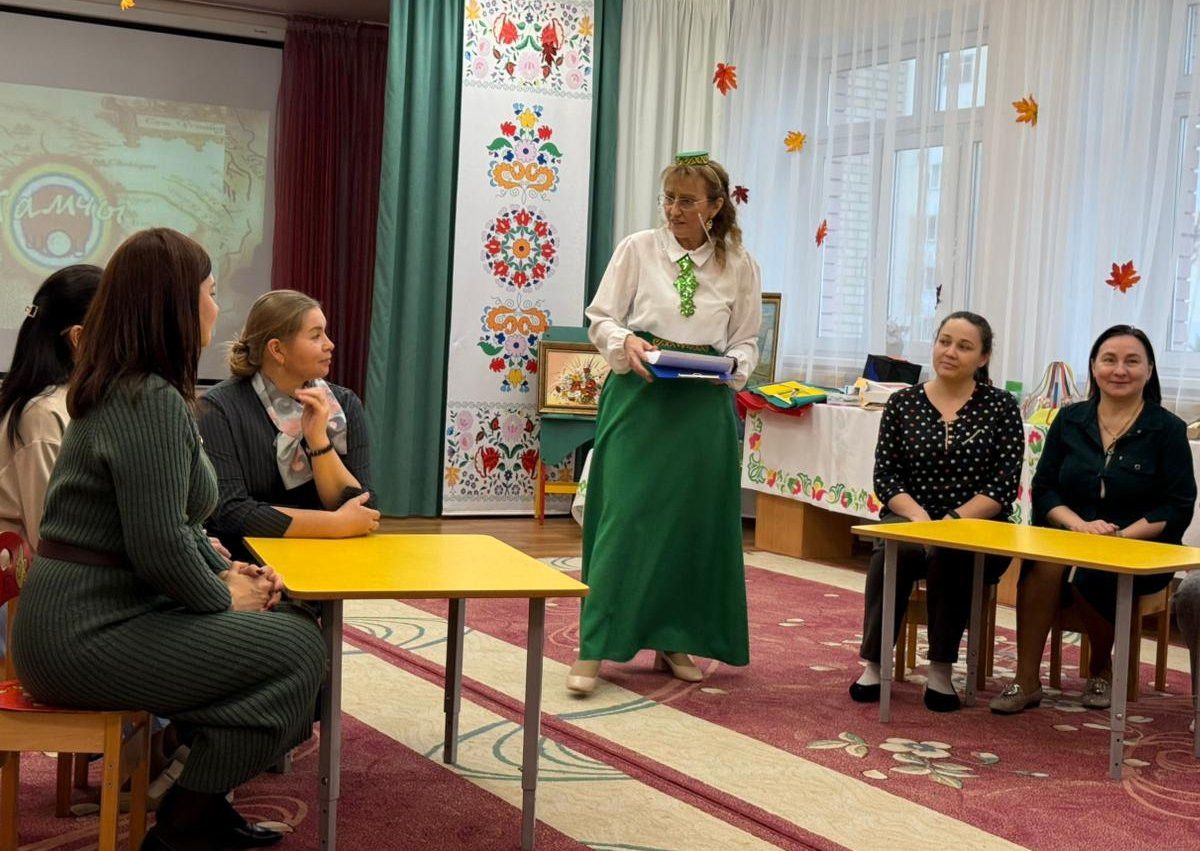 Күчтәнәчле бакча