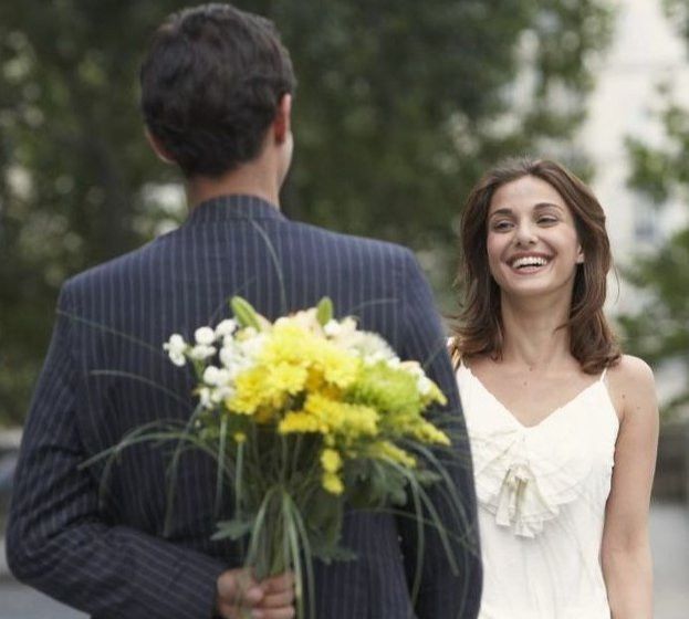 Бер күрдем дә... Адәм баласы гашыйк булмыйча яши аламы?