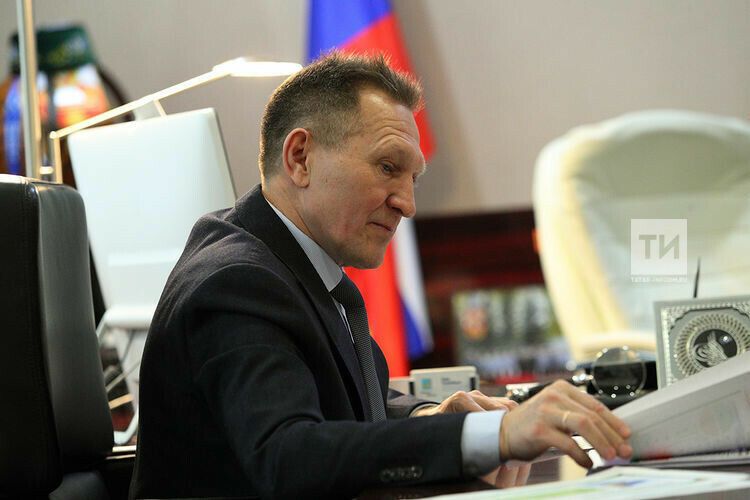 Кулланучылар хокукларын яклау: чыгу юлын бергә эзлибез