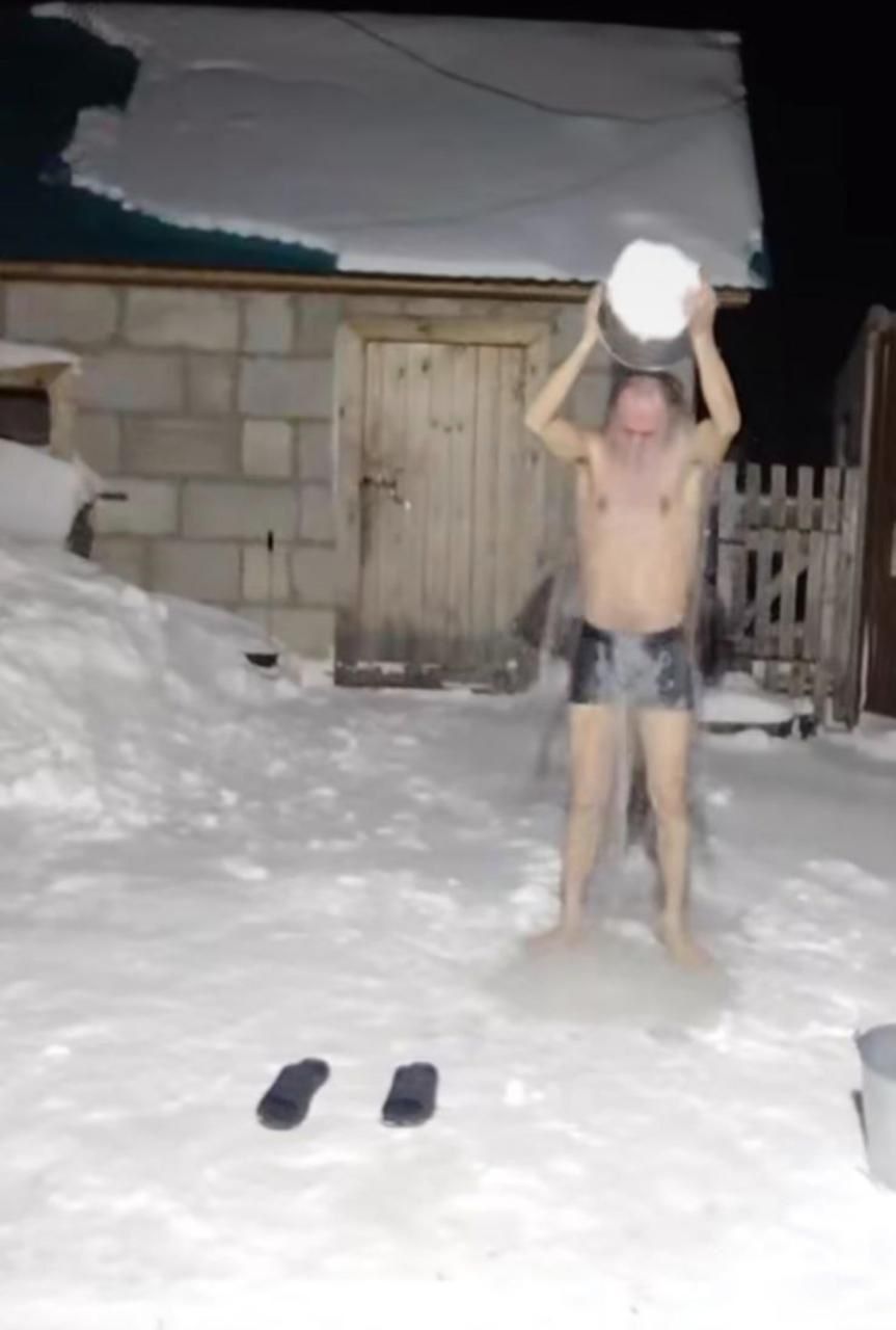 Кышын су коенучы Фаил Гафиатуллин: «Дүрт ел инде бер дару да эчкән юк»