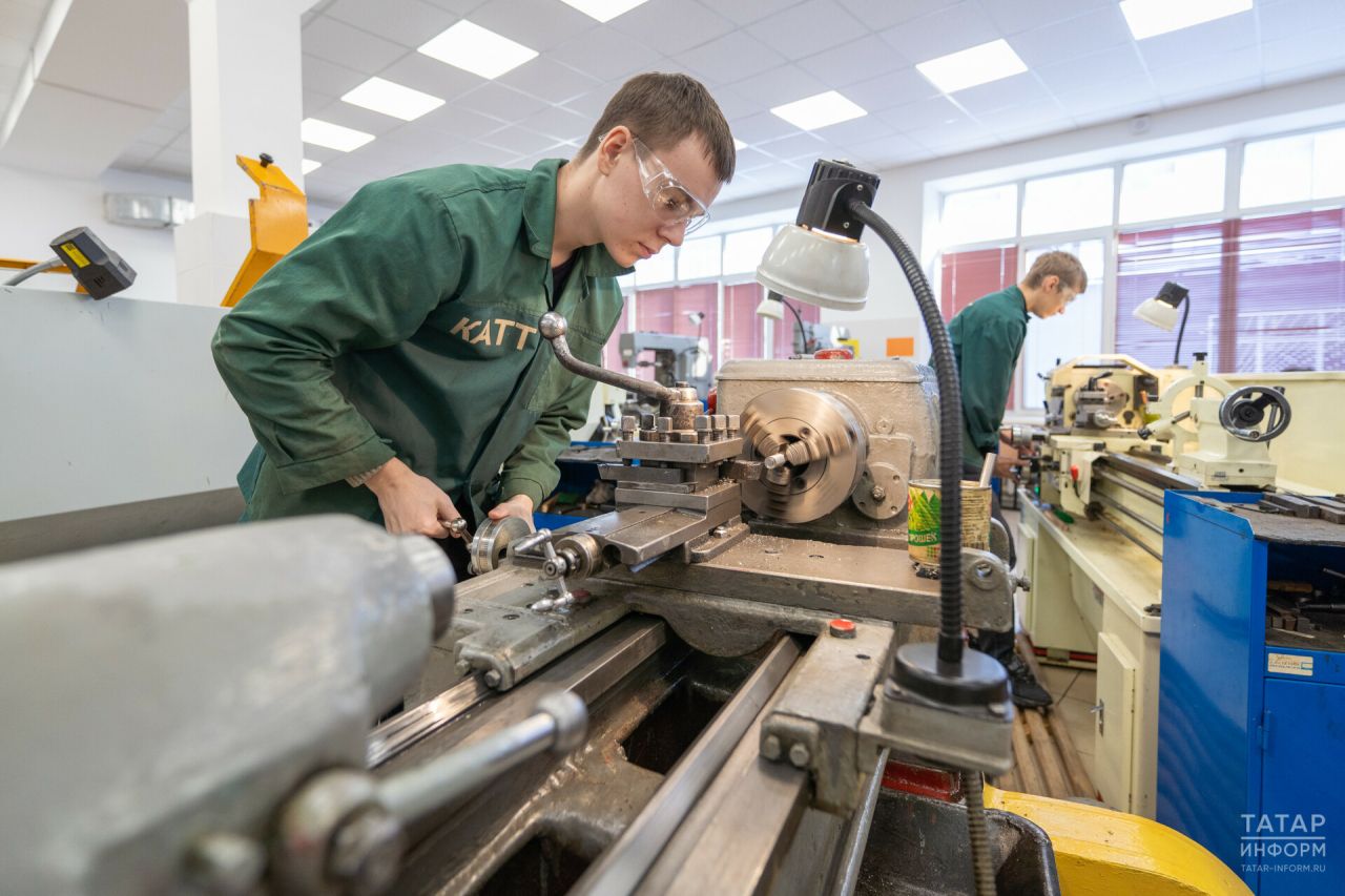 Республика укучыларын беренче һөнәргә өйрәтә башладылар