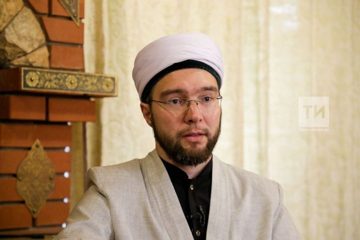 Нурулла хәзрәт Зиннәтуллин: «Ун сум сәдака өчен Аллаһы Тәгалә сиңа малыңның бәрәкәтен арттыра»