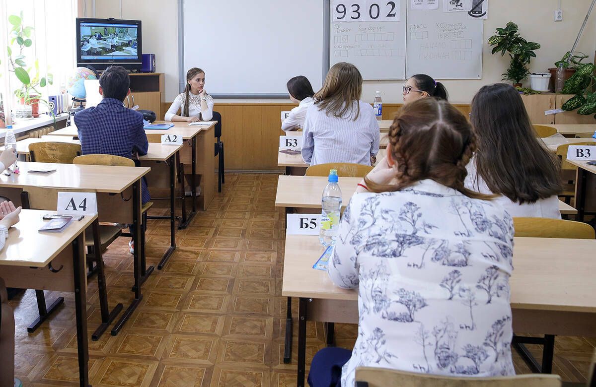 Уңга карасам да юк, сулга карасам да юк: мәктәпне тәмамлаучыларны ниләр көтә?