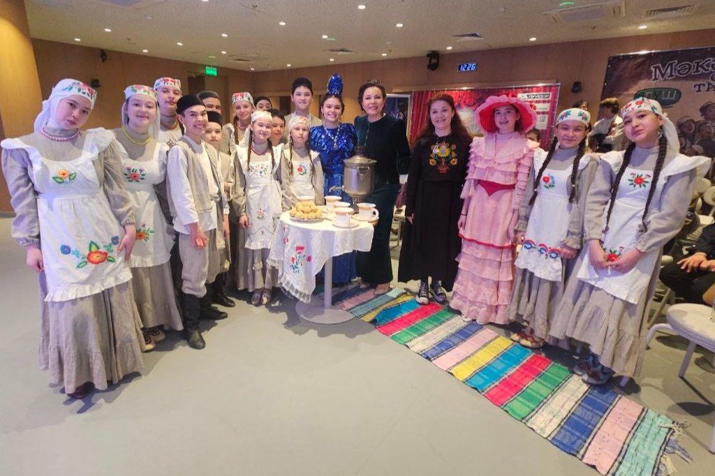 «Апуш»лар кабат беренче