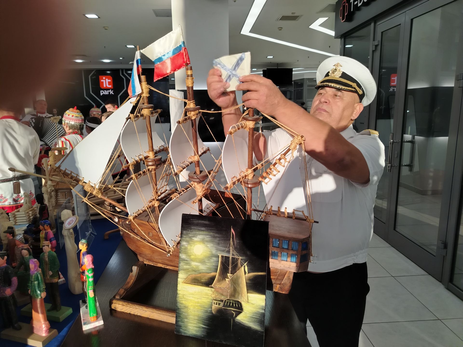 Авыру балаларга эшләнмәләр ясарга өйрәтүче Таһир Ямалов:  «Алар үзләрен кирәкле тоя башлый»