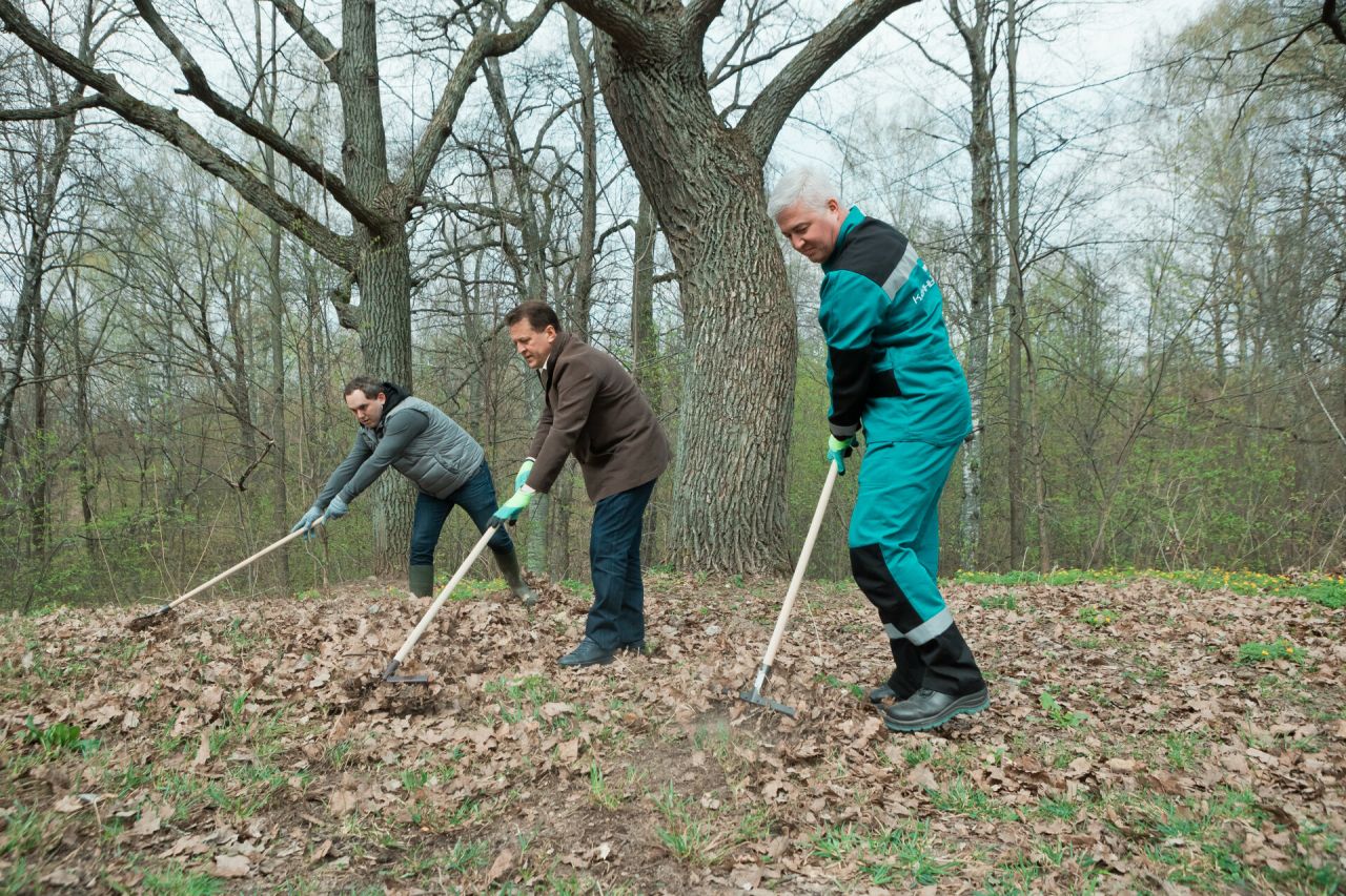 Чисталыкка ни җитә: Казанда гомумшәһәр өмәсе узды