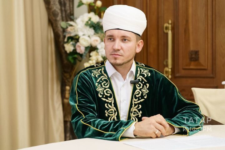 Ансар хәзрәт Мифтахов: «Белмичә юрарга ярамый»