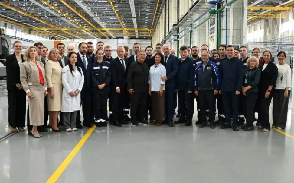 Рөстәм Миңнеханов: «Мондый заводлар – республиканың горурлыгы!»