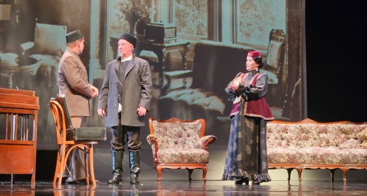 Корбан кем?  Камал театрында – газаплы мәхәббәт кыйссасы