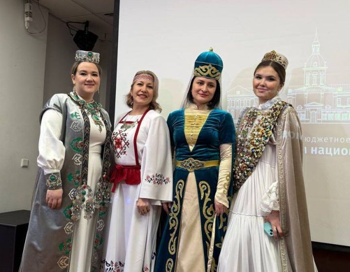 Казанның 2 нче татар гимназиясе укытучылары җиңү яулады