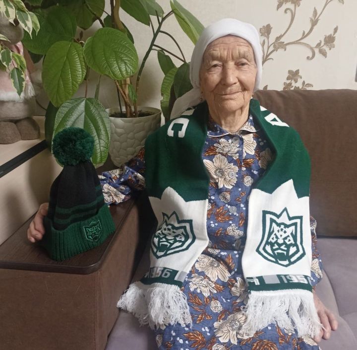 Җанатарлар: «Безнекеләр җиңсен дип, намаз укыйм»