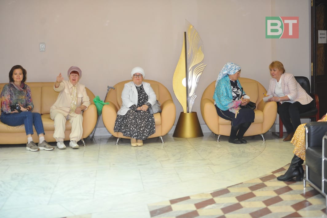 «Бу – минем туган авыл!» бәйгесендә кызыксындыру бүләгенә лаек булган җиңүчеләрне кунак иттек