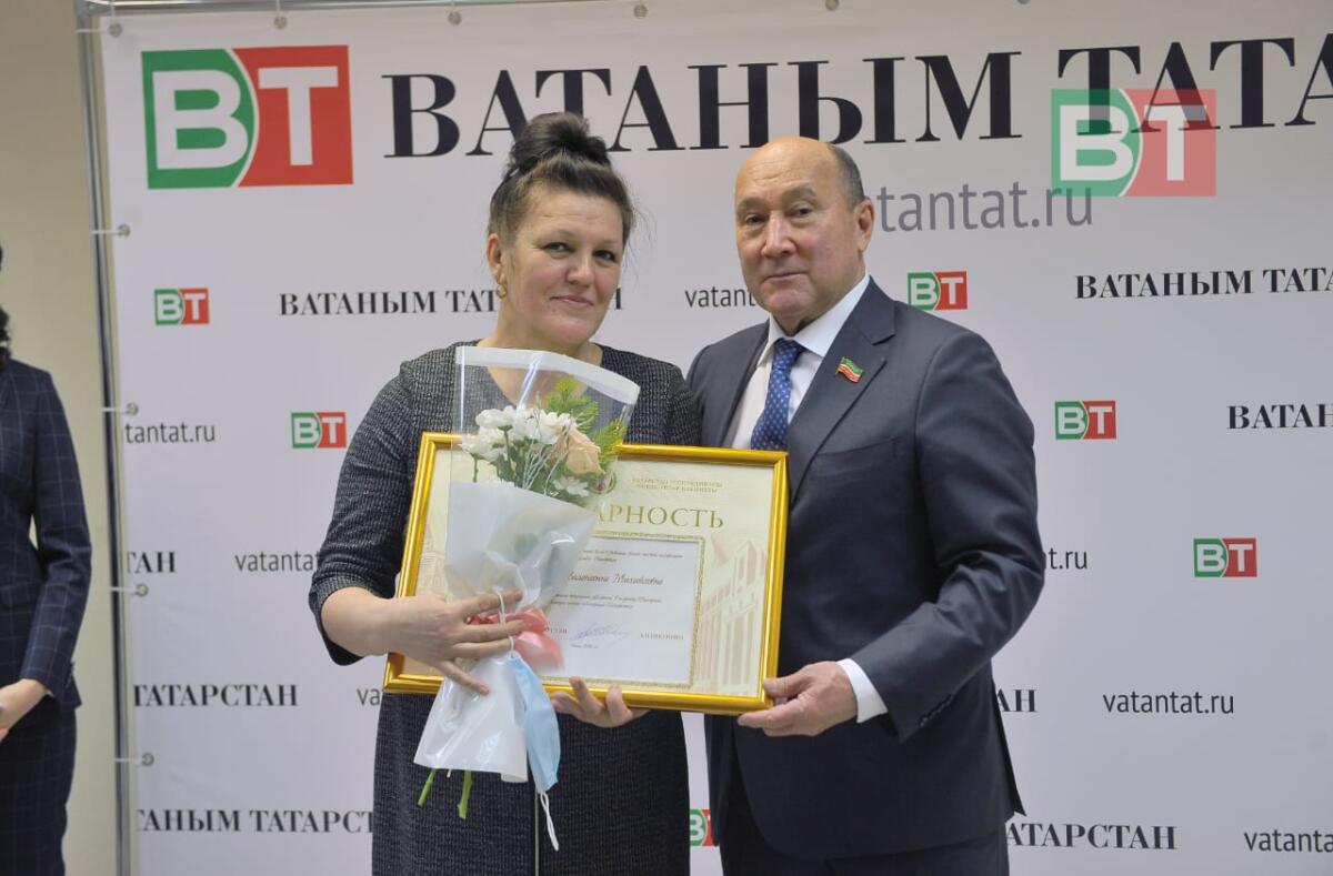 «Ватаным Татарстан» коллективын Яңа ел белән котларга Марат Әхмәтов белән Айрат Зарипов килде (ФОТОРЕПОРТАЖ)