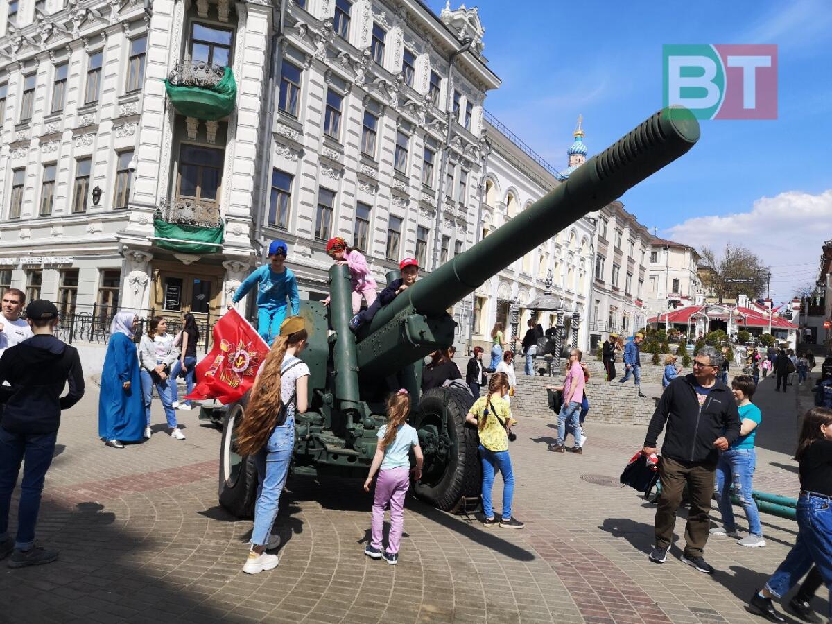 Казанда узган Җиңү парадыннан ФОТОРЕПОРТАЖ