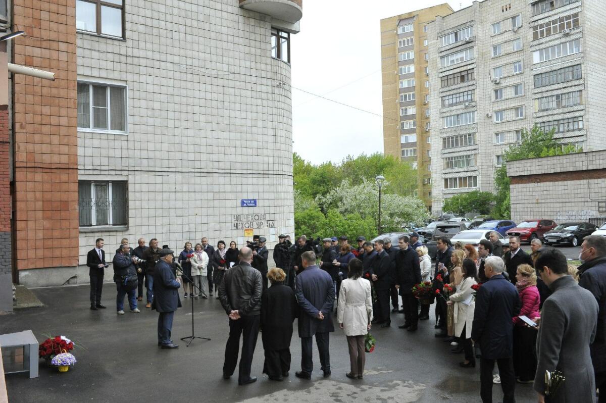 Мөхәммәт Сабиров истәлегенә мемориаль такта ачылышыннан ФОТОРЕПОРТАЖ