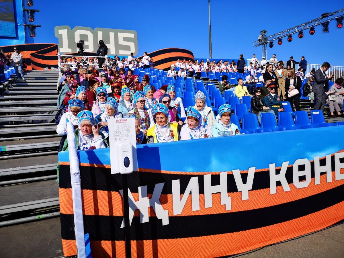 Казанның Меңъеллык мәйданында Җиңү парады башланды (ФОТОРЕПОРТАЖ)