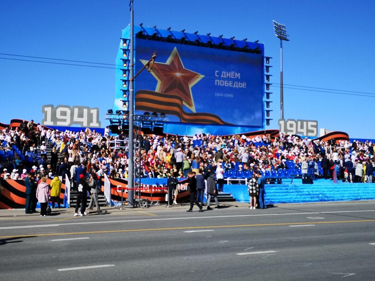 Казанның Меңъеллык мәйданында Җиңү парады башланды (ФОТОРЕПОРТАЖ)