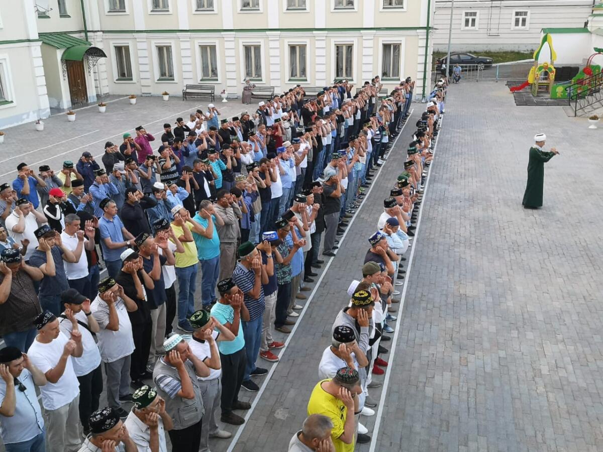 Мәрҗани мәчетендә узган Корбан гаетеннән ФОТОРЕПОРТАЖ