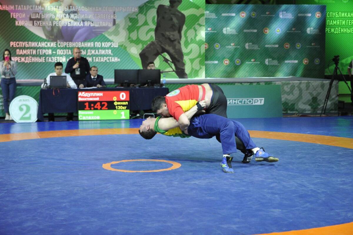 Муса Җәлил истәлегенә көрәш турнирының ФИНАЛ УЕННАРЫННАН ФОТОРЕПОРТАЖ