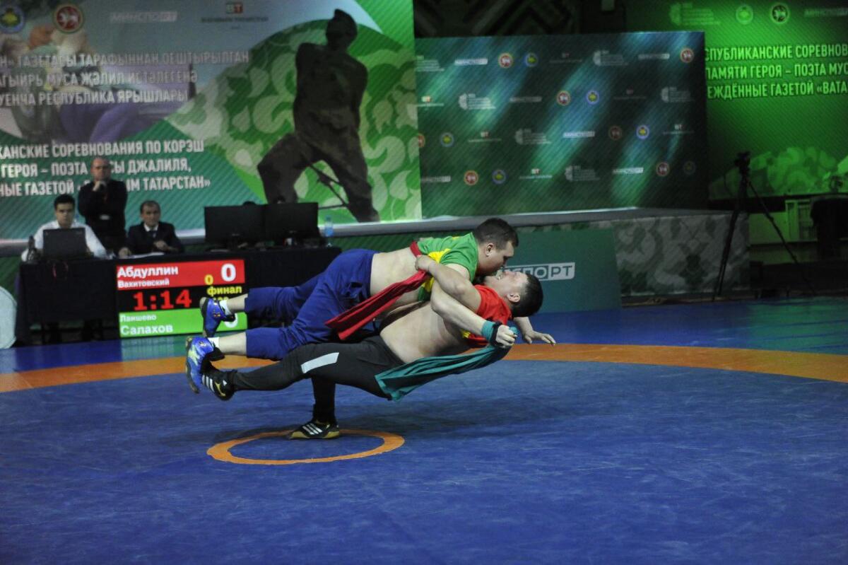 Муса Җәлил истәлегенә көрәш турнирының ФИНАЛ УЕННАРЫННАН ФОТОРЕПОРТАЖ
