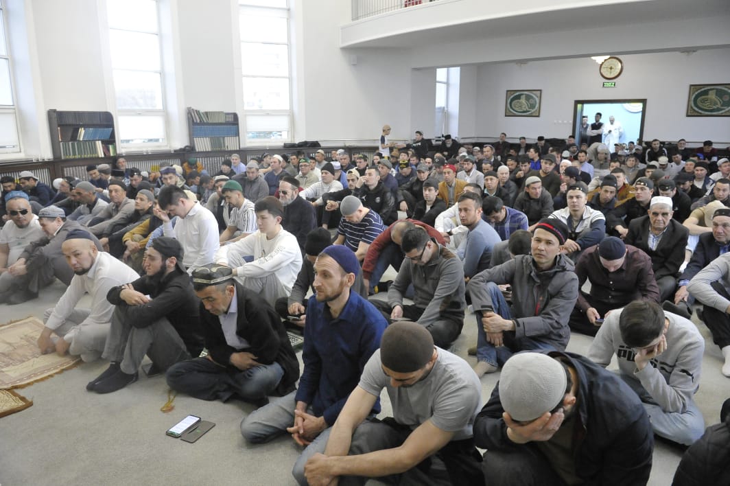 "Ярдәм" мәчетендәге Ураза гаетеннән ФОТОРЕПОРТАЖ