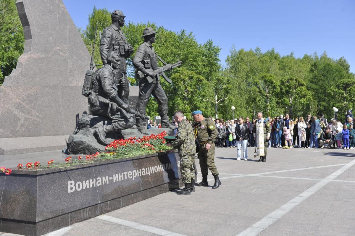 Казанда узган Җиңү бәйрәменнән ФОТОРЕПОРТАЖ