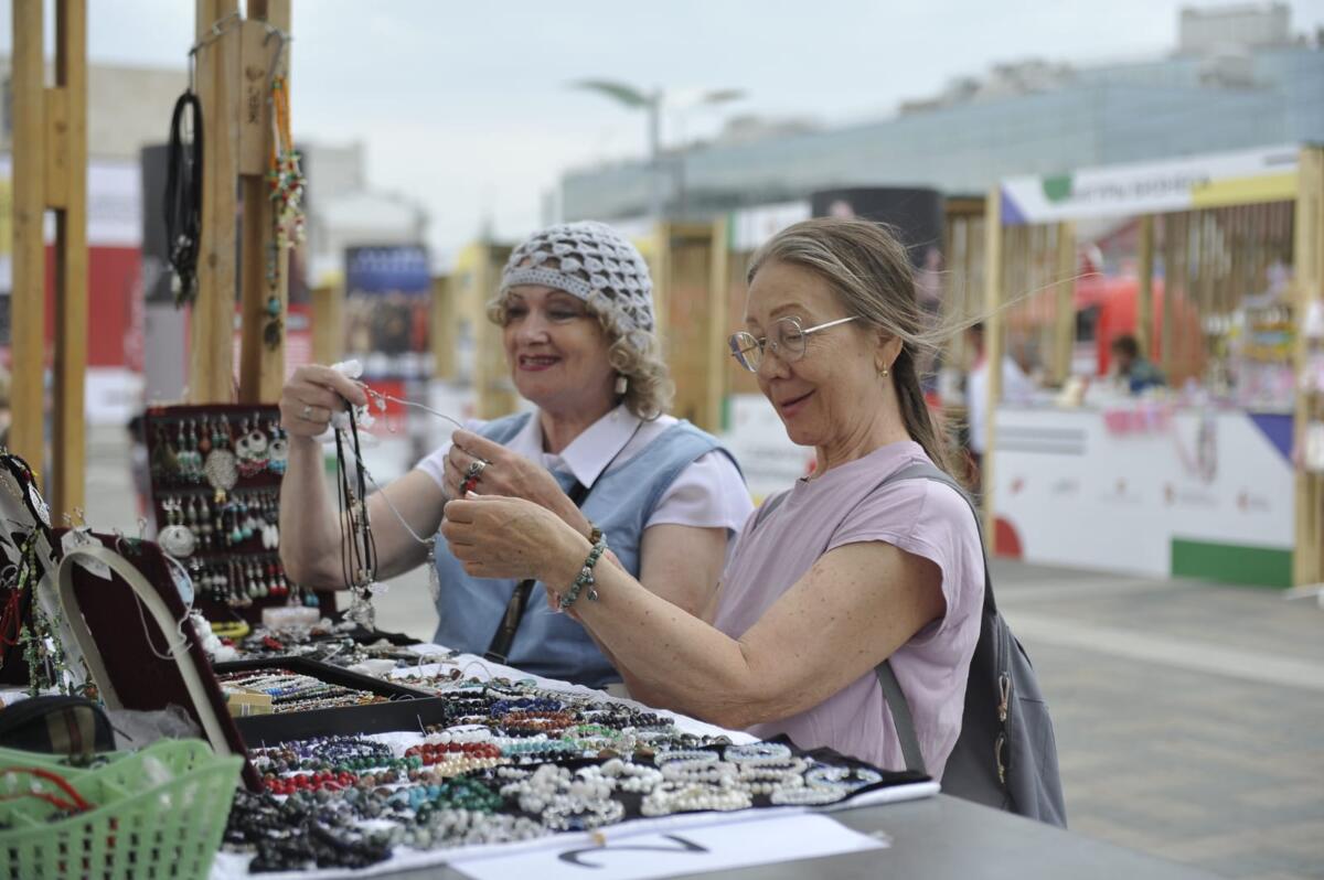 Татарстан эшмәкәрләре ярминкәсеннән ФОТОРЕПОРТАЖ