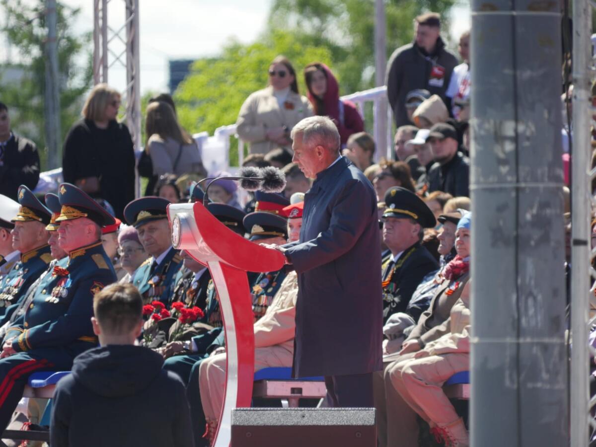 Казанда узган Җиңү бәйрәменнән ФОТОРЕПОРТАЖ