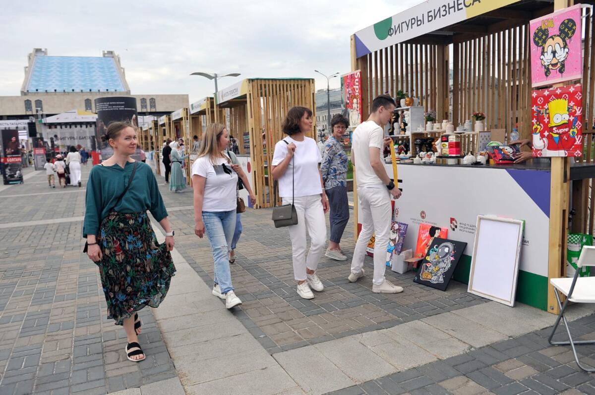 Татарстан эшмәкәрләре ярминкәсеннән ФОТОРЕПОРТАЖ