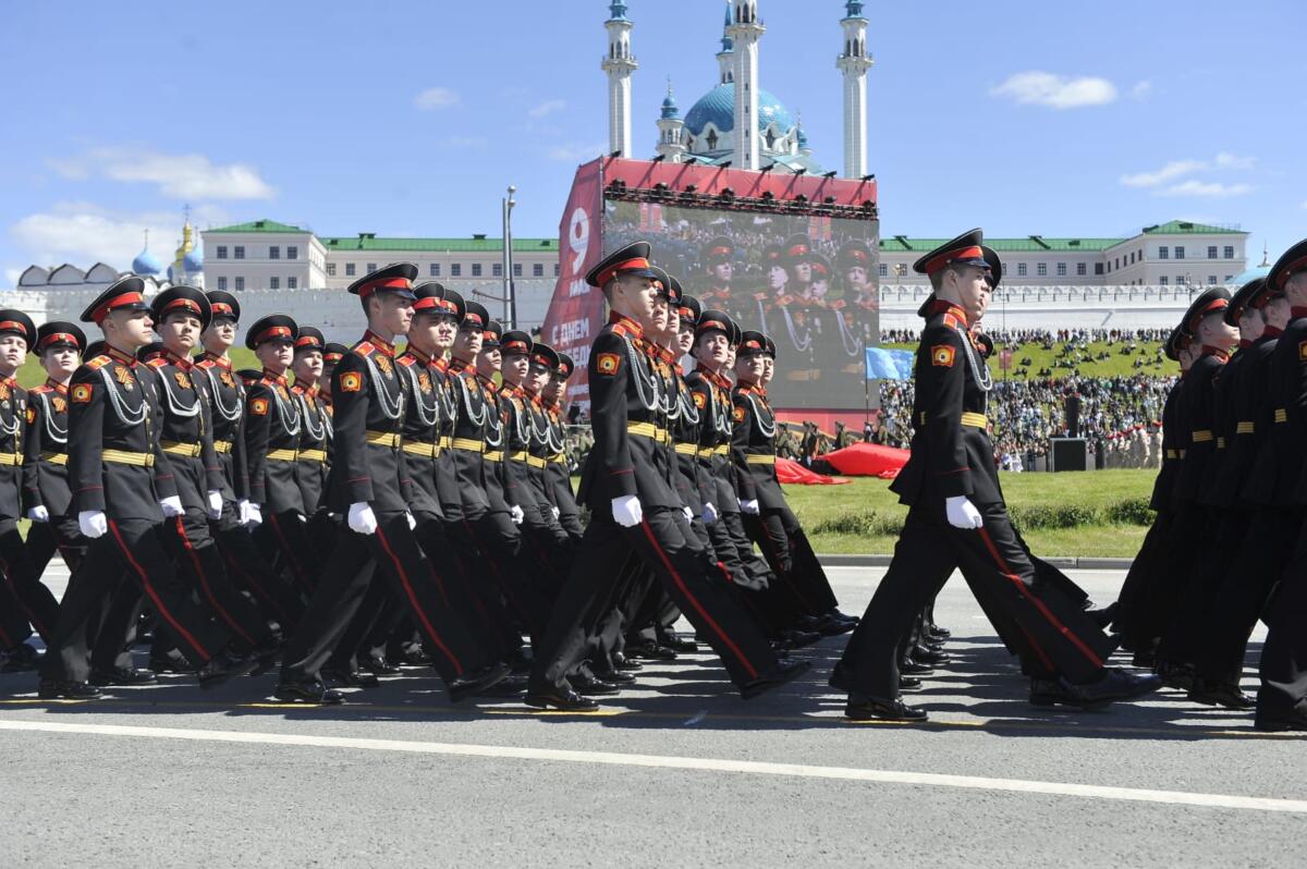 Казанда узган Җиңү бәйрәменнән ФОТОРЕПОРТАЖ