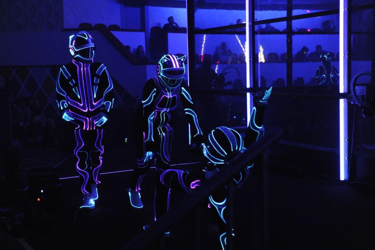 "Киләчәк уеннары". Роботлар көрәше ФОТОРЕПОРТАЖ