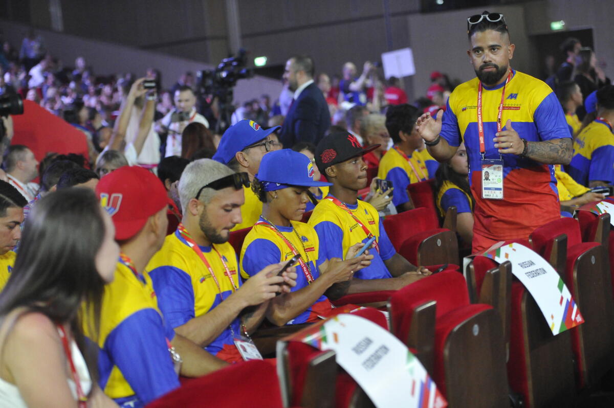 БРИКС уеннарының ачылыш тантанасыннан ФОТОРЕПОРТАЖ