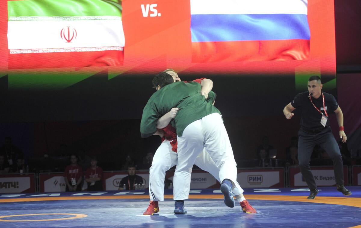 БРИКС уеннарындагы көрәш ярышыннан фоторепортаж