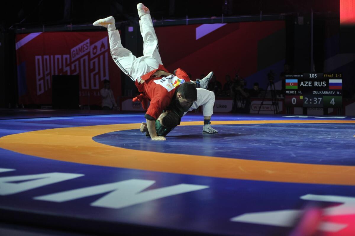 БРИКС уеннарындагы көрәш ярышыннан фоторепортаж