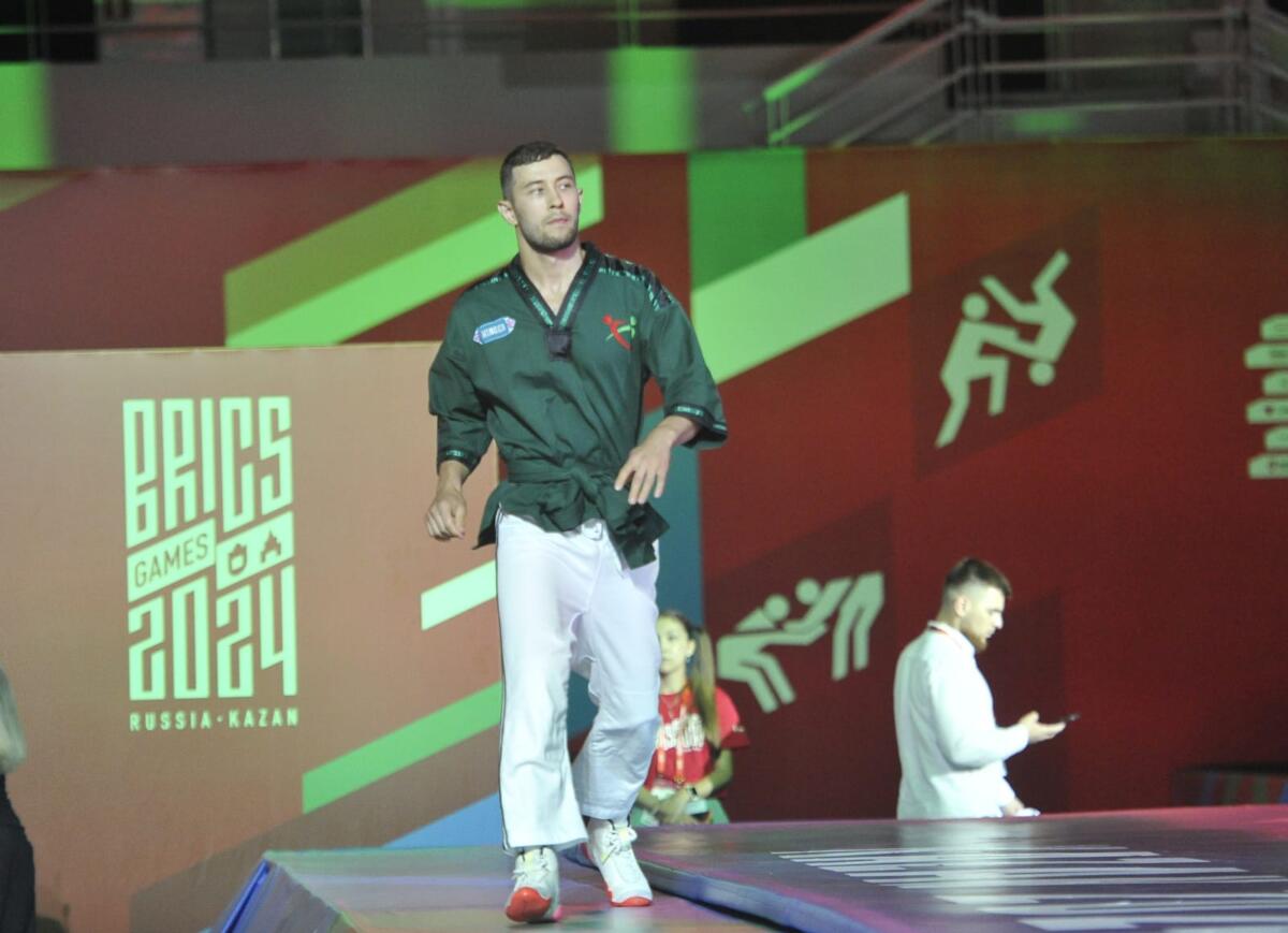 БРИКС уеннарындагы көрәш ярышыннан фоторепортаж