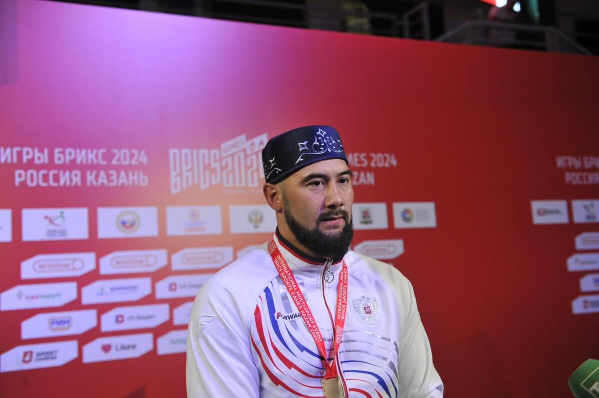 БРИКС уеннарындагы көрәш ярышыннан фоторепортаж