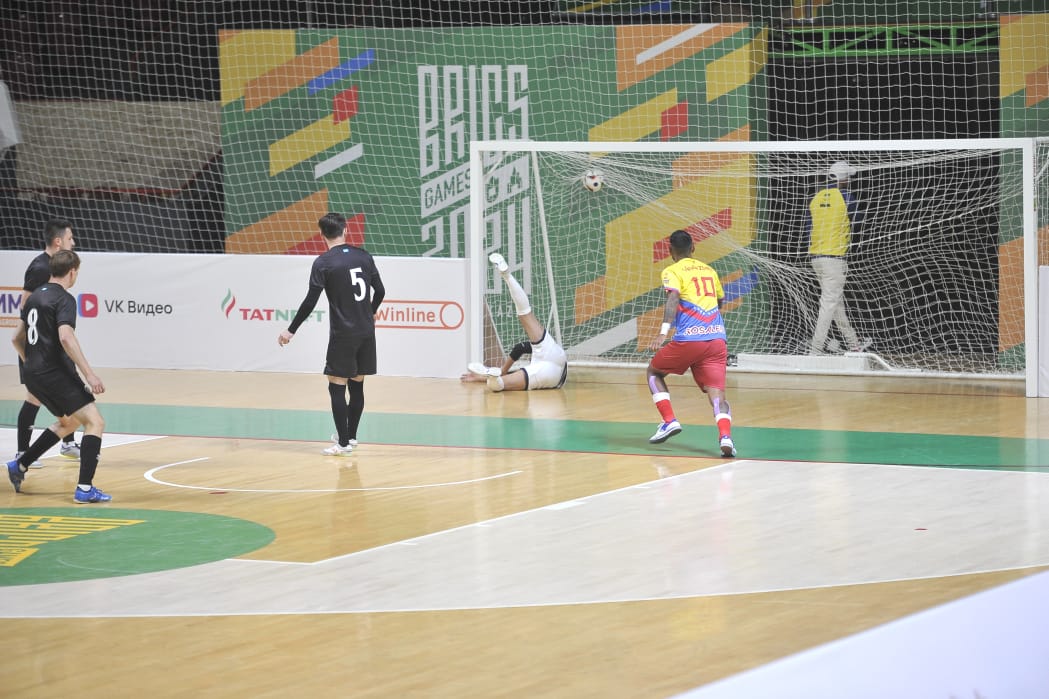 БРИКС Уеннарыннан ФОТОРЕПОРТАЖ (22 ИЮНЬ)