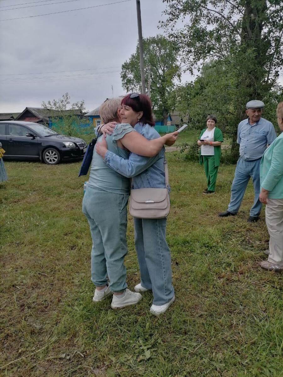 Өркеш авылында зур бәйрәм: нигезләре дә калмаган якташларын чакырып кунак иткәннәр