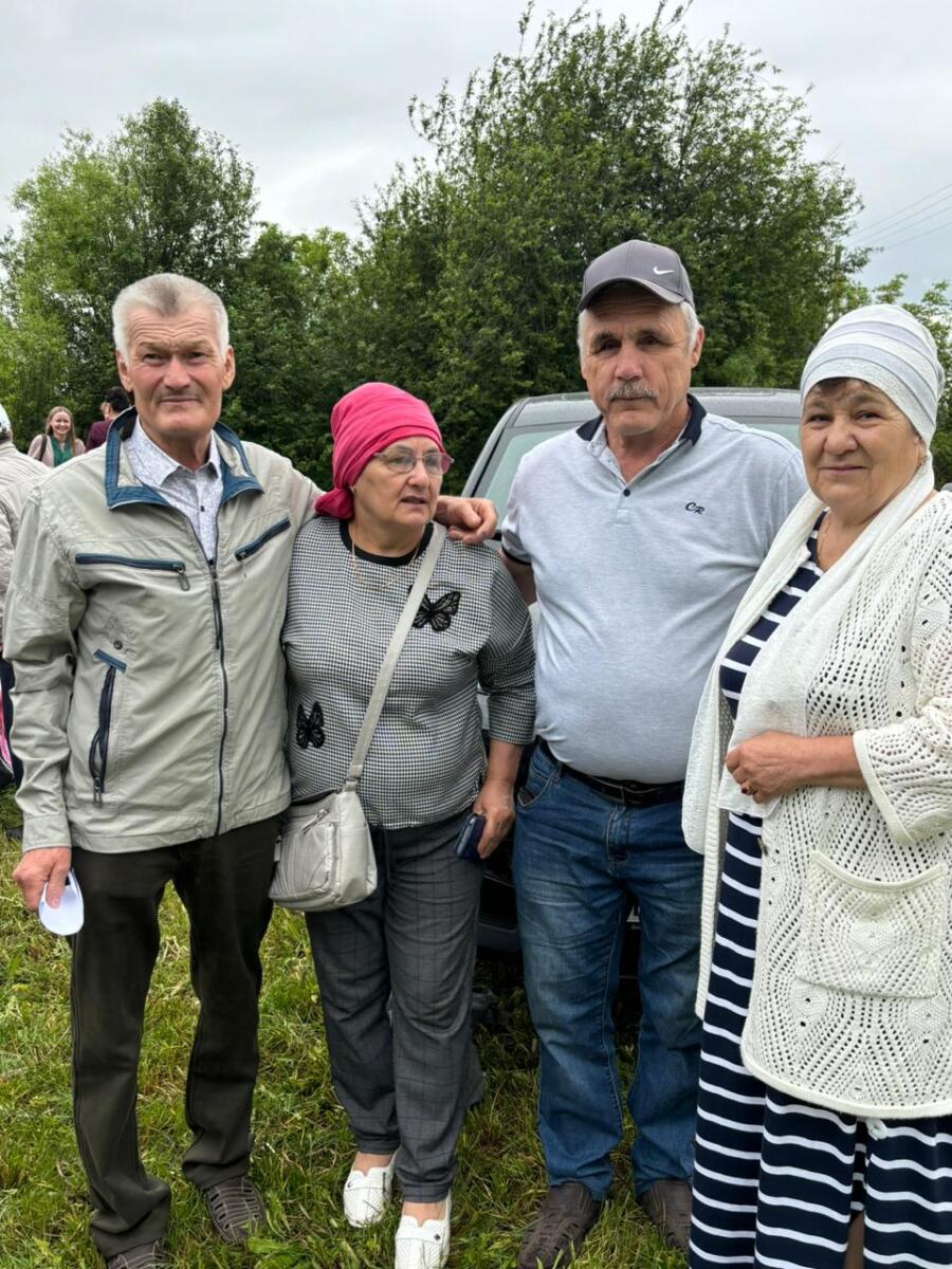 Өркеш авылында зур бәйрәм: нигезләре дә калмаган якташларын чакырып кунак иткәннәр
