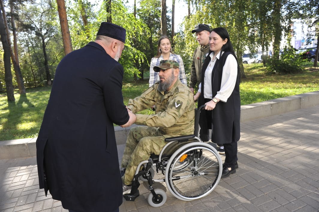 СВО ветеранына машина тапшырудан ФОТОРЕПОРТАЖ