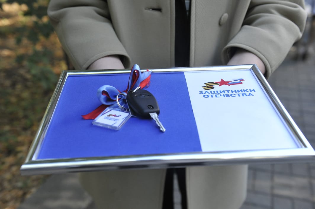 СВО ветеранына машина тапшырудан ФОТОРЕПОРТАЖ