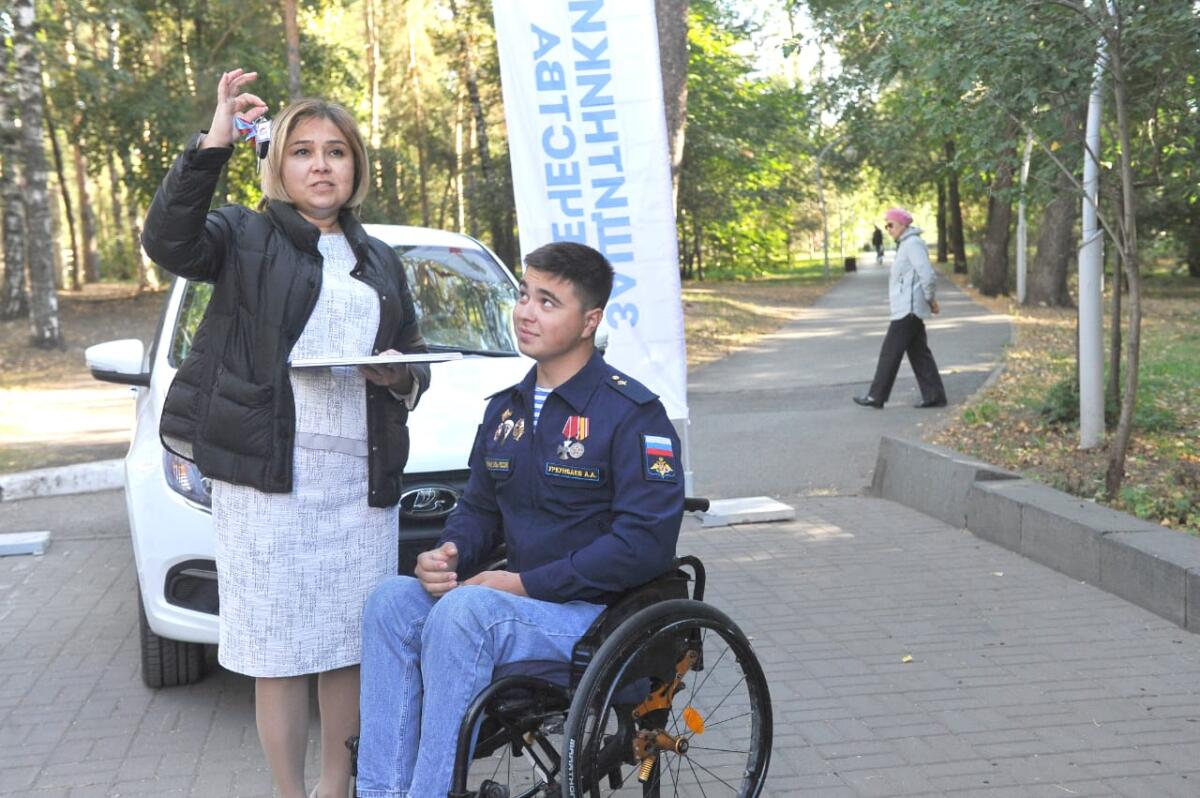 СВО ветеранына машина тапшырудан ФОТОРЕПОРТАЖ