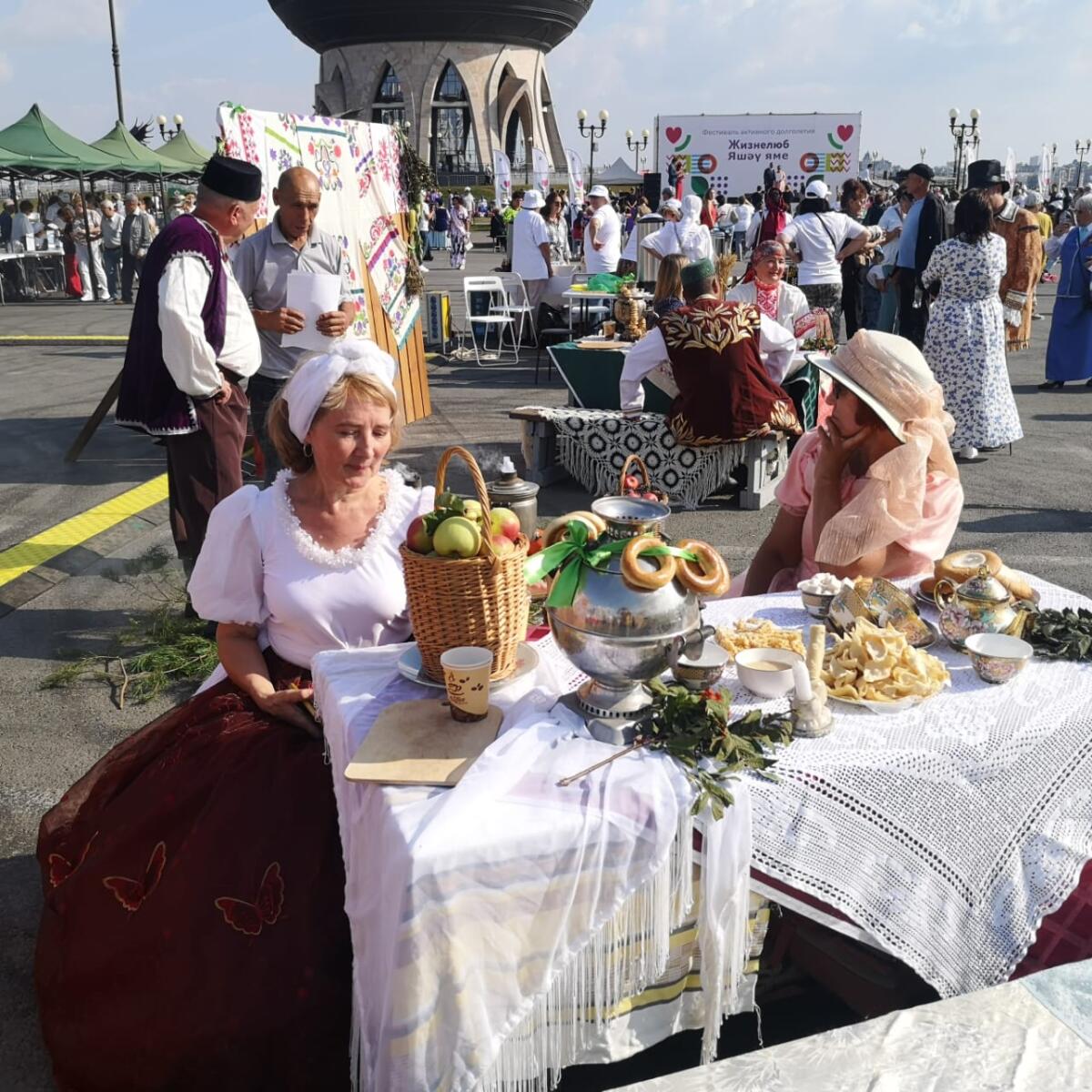 Казанда сайлау уңаеннан бәйрәм чаралары (ФОТОРЕПОРТАЖ)