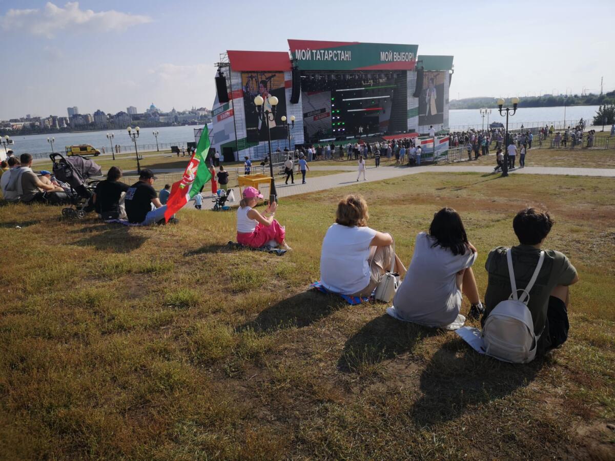 Казанда сайлау уңаеннан бәйрәм чаралары (ФОТОРЕПОРТАЖ)