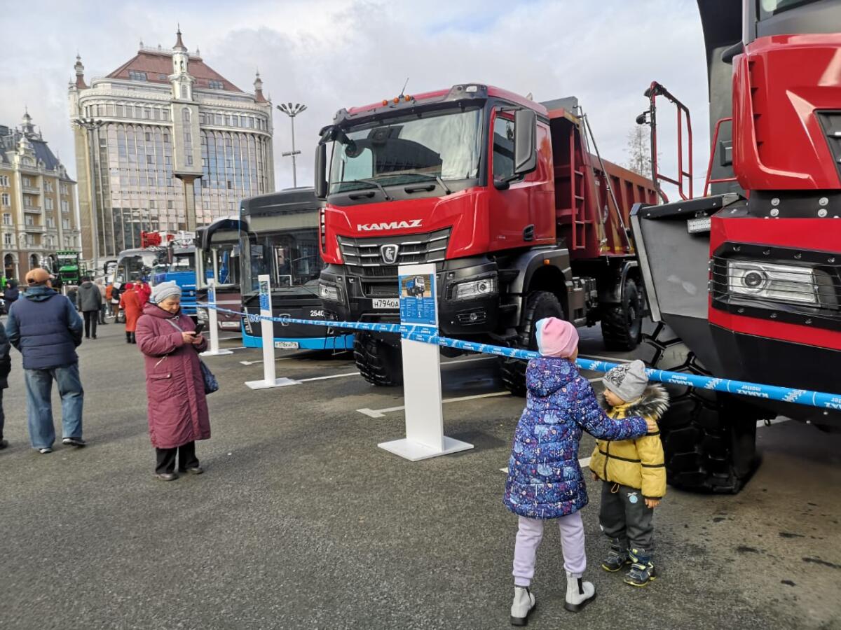 "Татарстанда эшләнгән": БРИКС саммитына багышланган күргәзмә (ФОТОРЕПОРТАЖ)