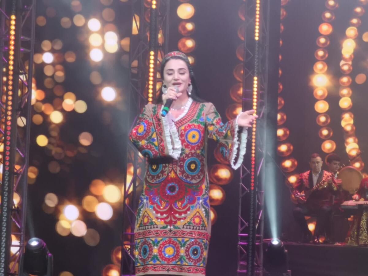 Таҗикстан Республикасы мәдәнияте көннәренә багышланган концерттан ФОТОРЕПОРТАЖ