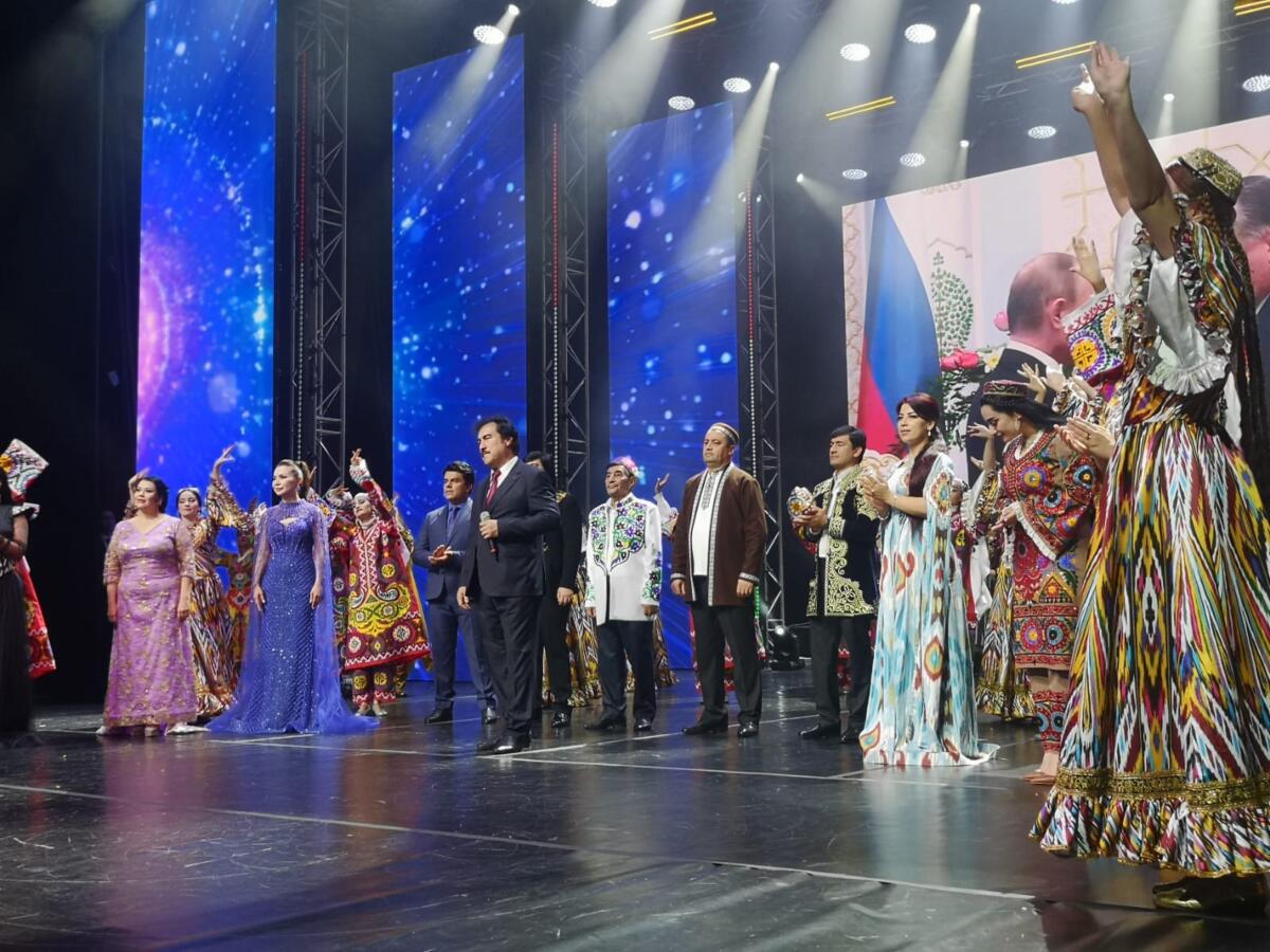Таҗикстан Республикасы мәдәнияте көннәренә багышланган концерттан ФОТОРЕПОРТАЖ