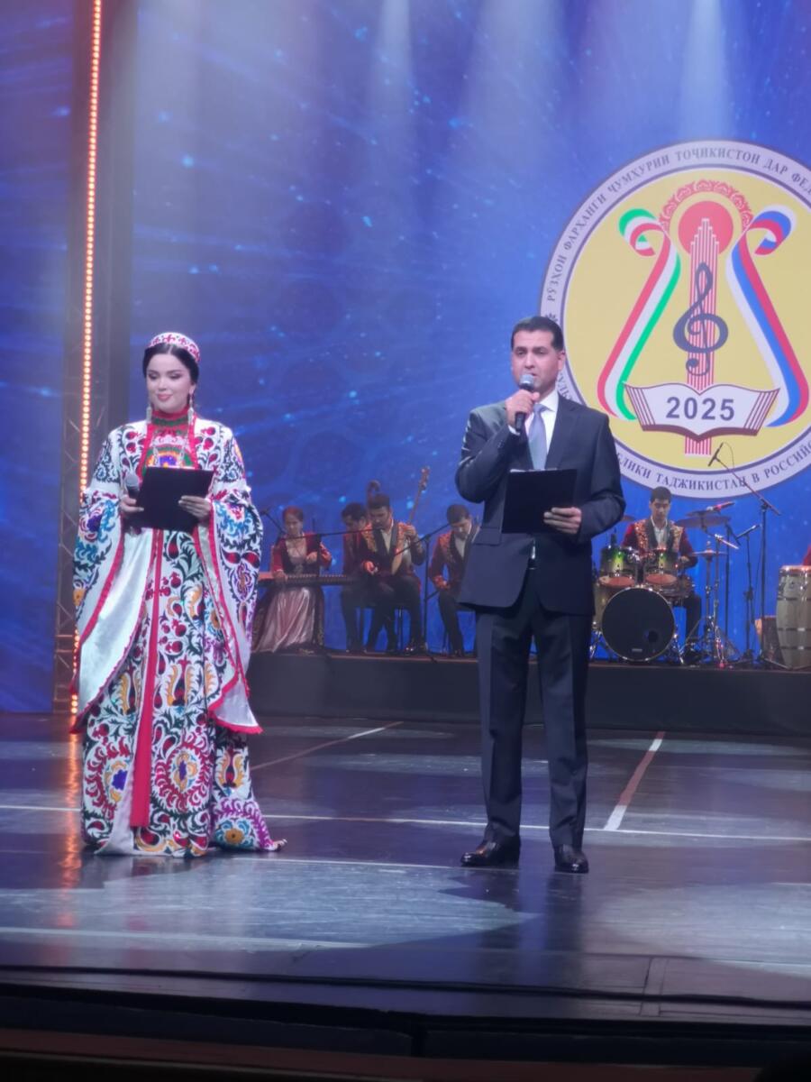Таҗикстан Республикасы мәдәнияте көннәренә багышланган концерттан ФОТОРЕПОРТАЖ