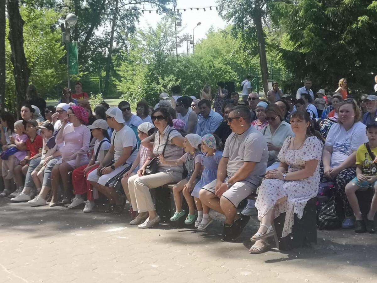 «Крылья советов» паркында Балаларны яклау көненә багышланган бәйрәм чараларыннан ФОТОРЕПОРТАЖ