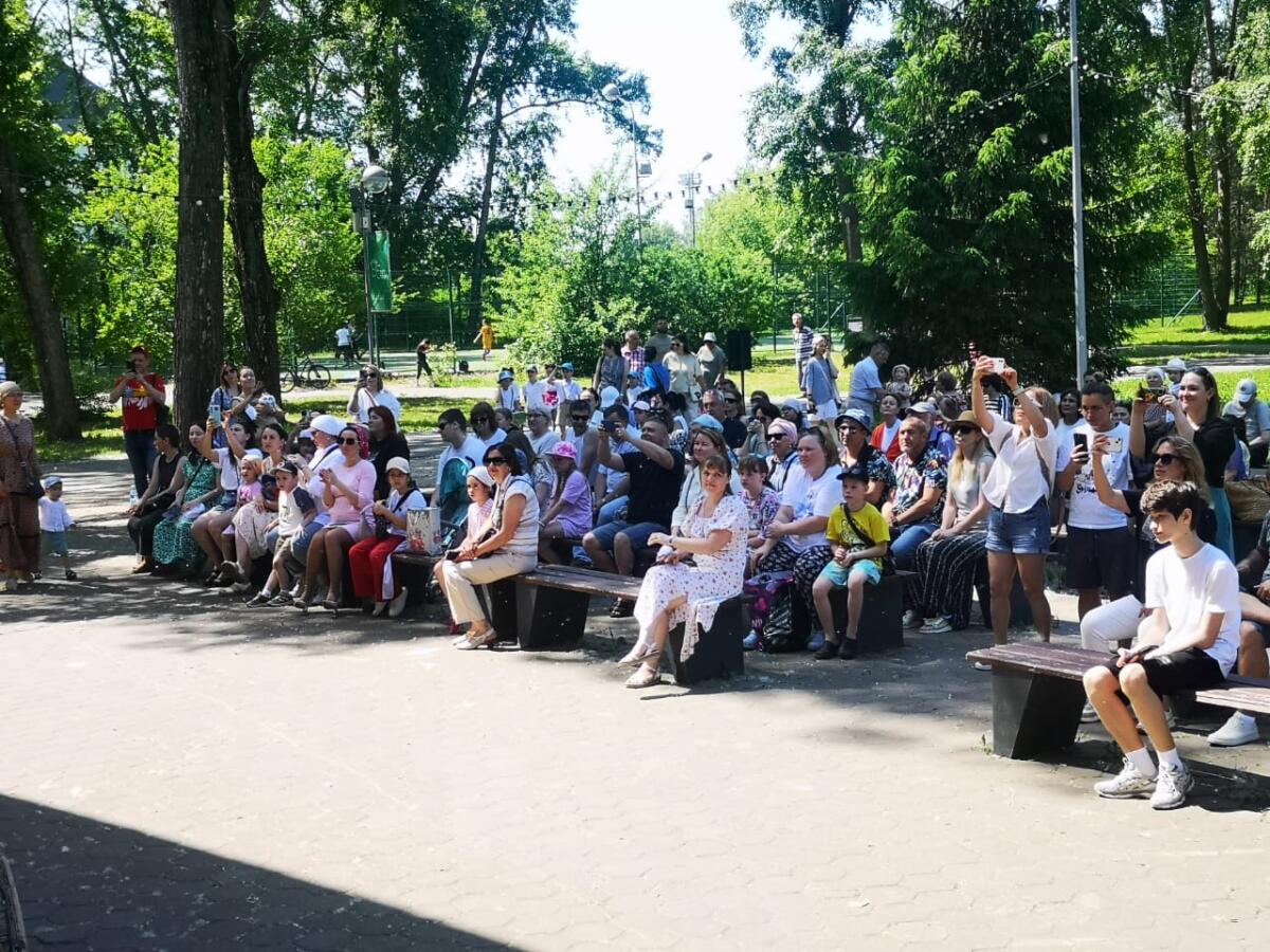 «Крылья советов» паркында Балаларны яклау көненә багышланган бәйрәм чараларыннан ФОТОРЕПОРТАЖ